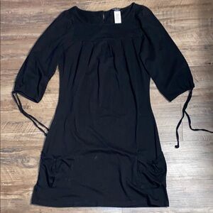 Guess Jeans black baby doll dress with pockets! Medium